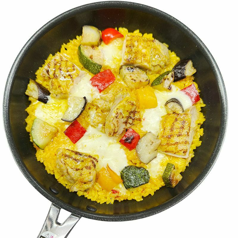 グリルチキンと彩り野菜のパエリア