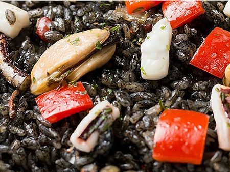 イカスミのパエリア